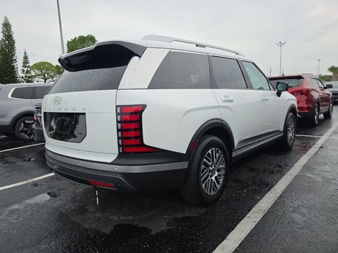 Used 2026 Hyundai Palisade SEL FWD image 17