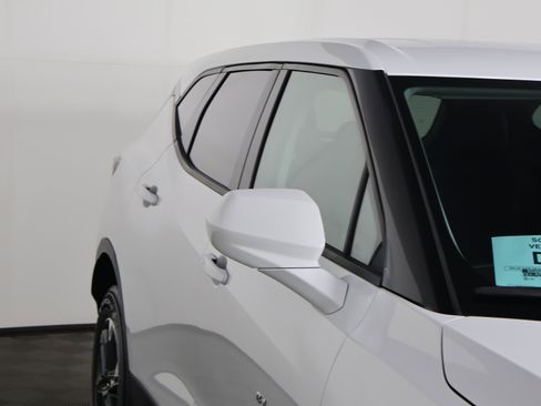 Used 2025 Chevrolet Blazer LT image 14