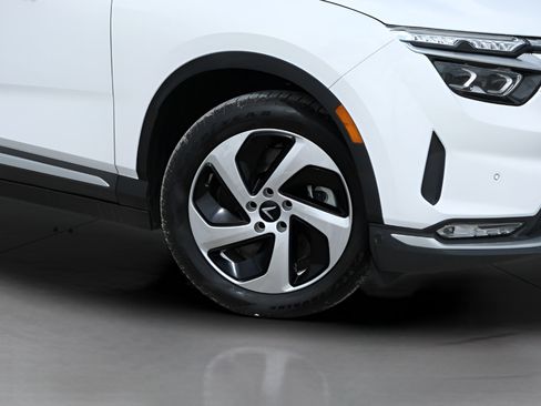 New 2025 VinFast VF 8 Eco AWD/4WD image 33