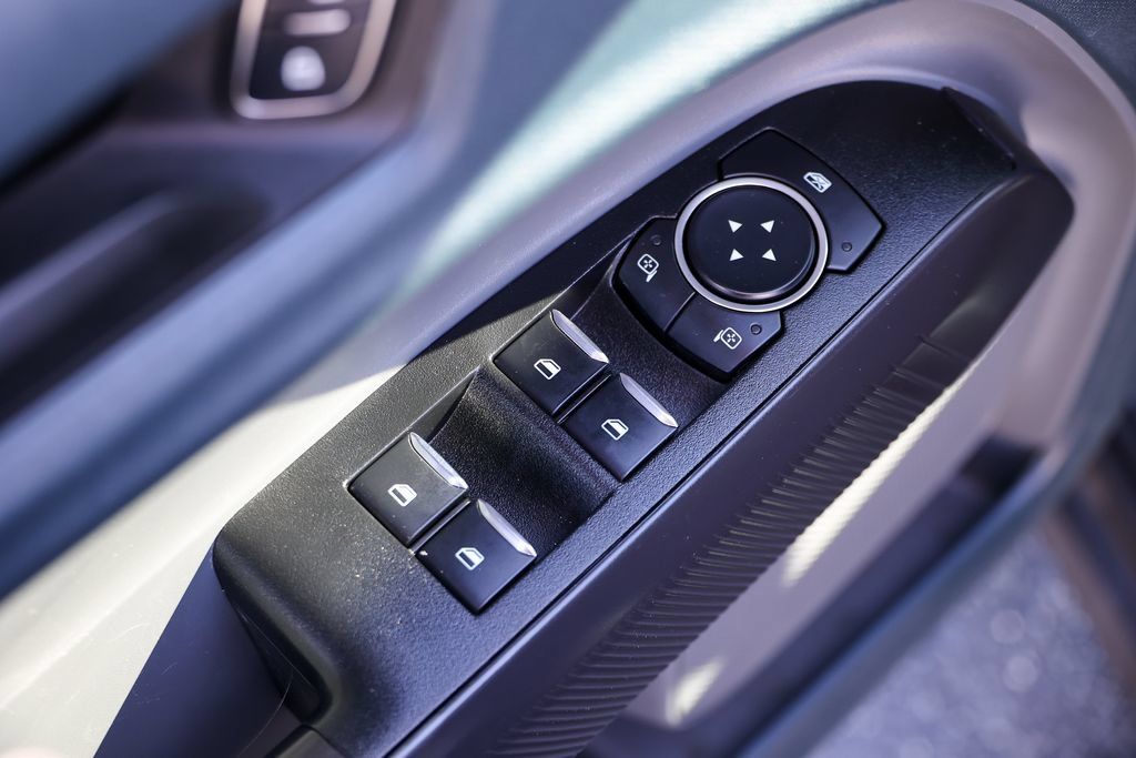 Used 2024 Ford Maverick Lariat w/ Black Appearance Package AWD/4WD image 6