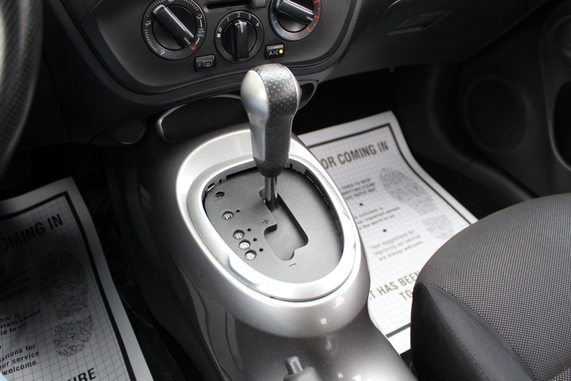 Used 2012 Nissan Juke S AWD/4WD image 25