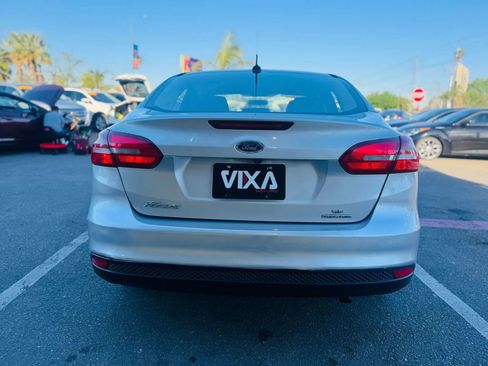 Used 2016 Ford Focus SE FWD image 6