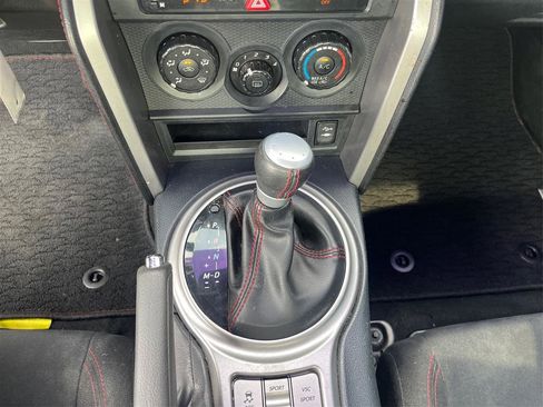 Used 2015 Scion FR-S RWD image 18