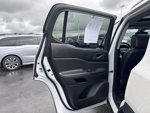 Used 2018 GMC Acadia SLT AWD/4WD image 18