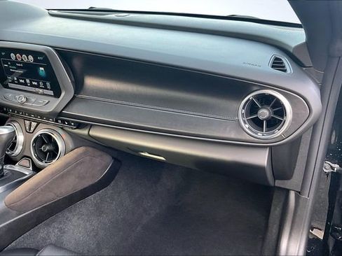 Used 2018 Chevrolet Camaro LT w/ RS Package image 26