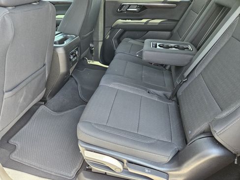 New 2026 Chevrolet Suburban LS RWD image 19