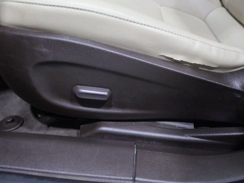Used 2015 Chevrolet Cruze LT FWD image 11