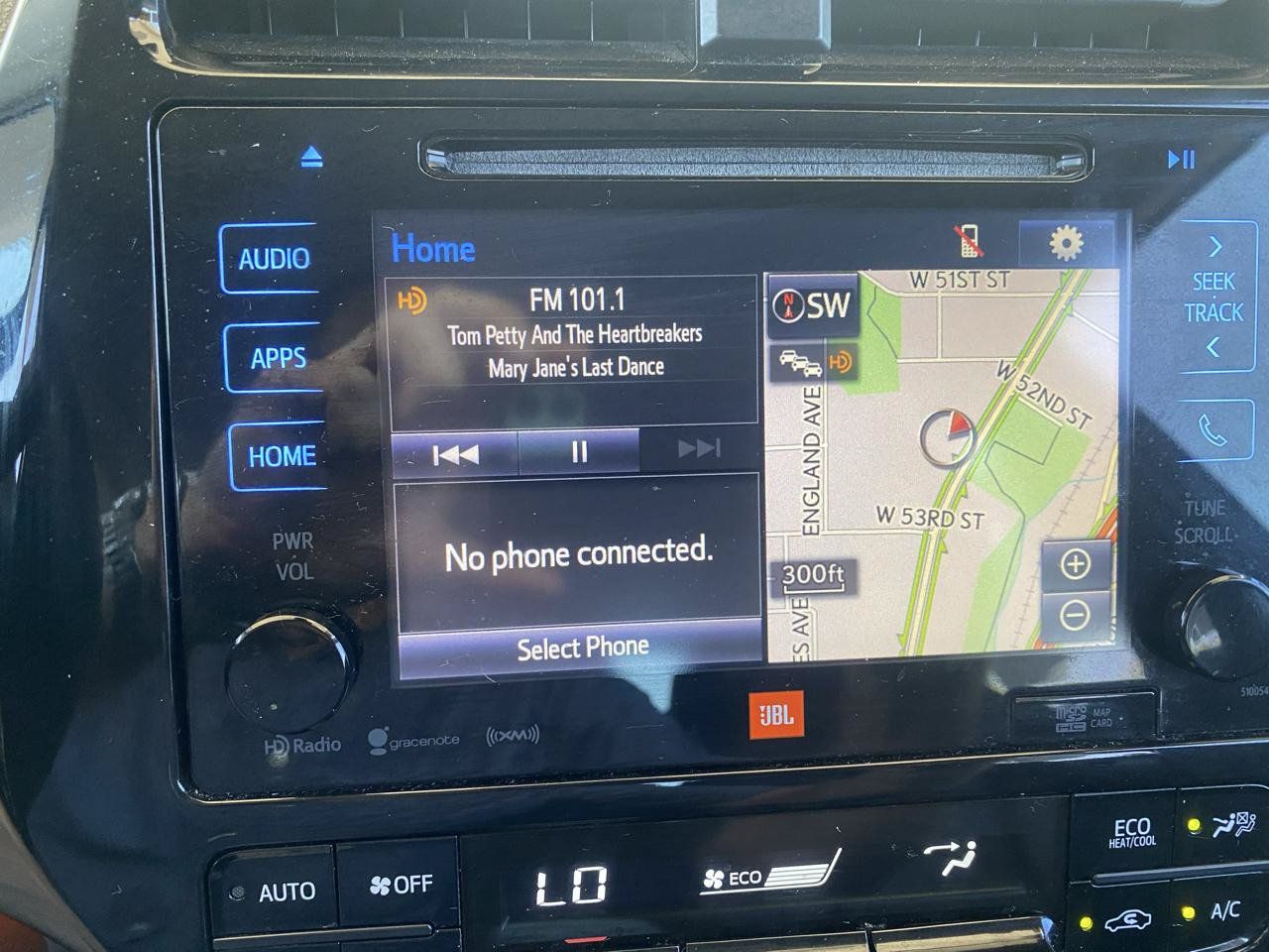 Used 2016 Toyota Prius Four Touring w/ Premium Convenience Package FWD image 20