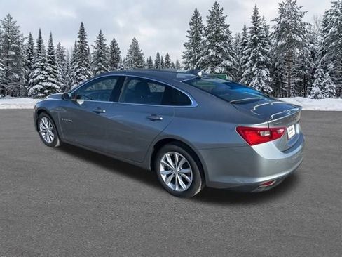 Used 2025 Chevrolet Malibu LT image 3