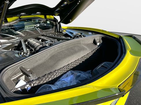 Used 2024 Chevrolet Corvette Z06 image 17