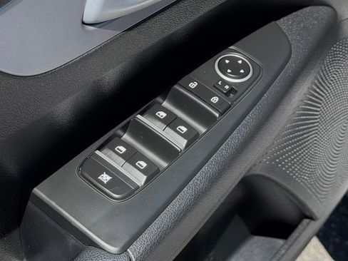 Used 2024 Kia Forte LXS FWD image 15