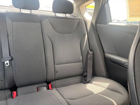 Used 2025 Kia K4 FWD image 36