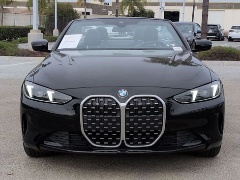 Used 2025 BMW 430i Convertible w/ Convenience Package image 3