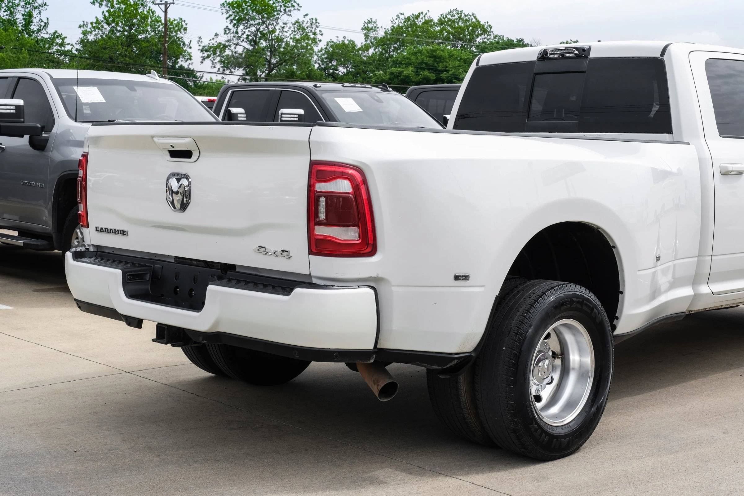 Used 2024 RAM 3500 Laramie w/ Sport Appearance Package AWD/4WD image 12