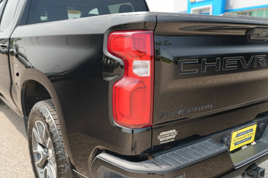 Used 2024 Chevrolet Silverado 1500 RST AWD/4WD image 10