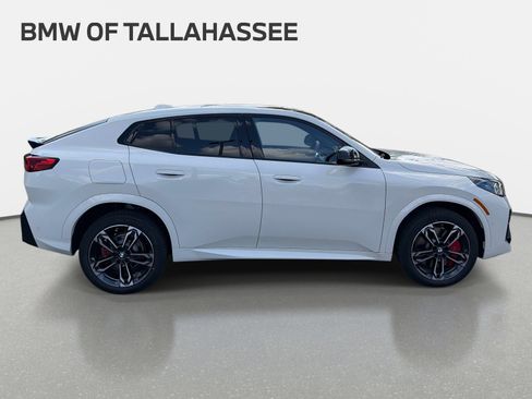 New 2026 BMW X2 xDrive28i w/ M Sport Package AWD/4WD image 4