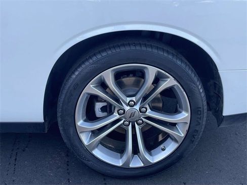 Used 2022 Dodge Challenger SXT w/ Blacktop Package image 9
