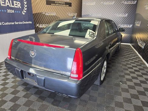 Used 2011 Cadillac DTS FWD image 10