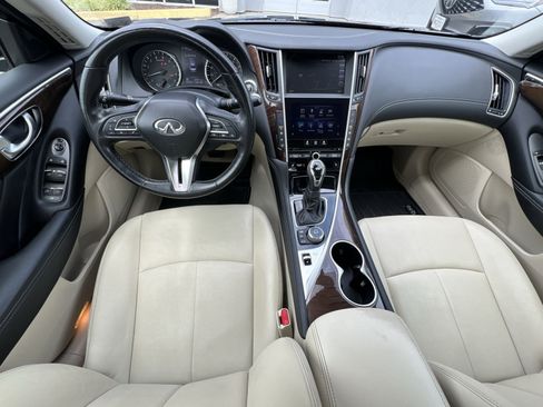 Used 2018 INFINITI Q50 Luxe w/ Essential Package (3.0T Luxe) AWD/4WD image 20