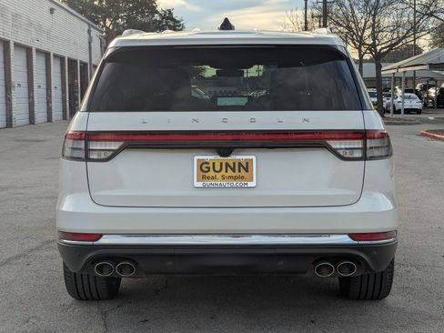 Used 2025 Lincoln Aviator Reserve w/ Illumination Package image 5