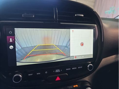 Used 2025 Kia Soul EX image 26