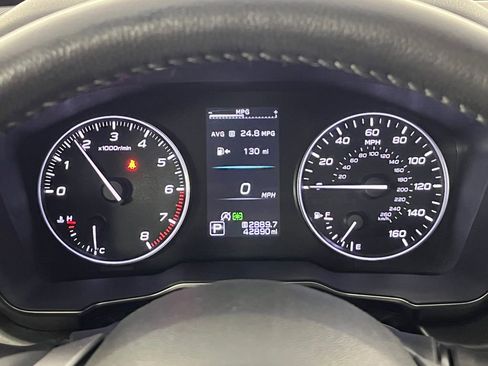Used 2022 Subaru Outback Limited AWD/4WD image 19