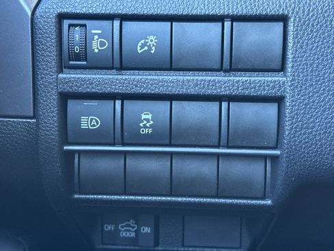 Used 2025 Toyota Tacoma SR5 image 32