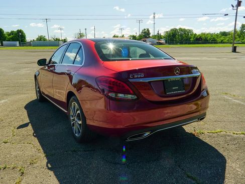 Used 2016 Mercedes-Benz C 300 4MATIC Sedan w/ Surround View Package image 4