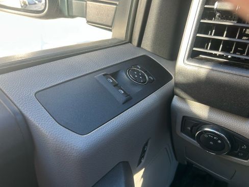 Used 2020 Ford F250 XL w/ Power Equipment Group image 19