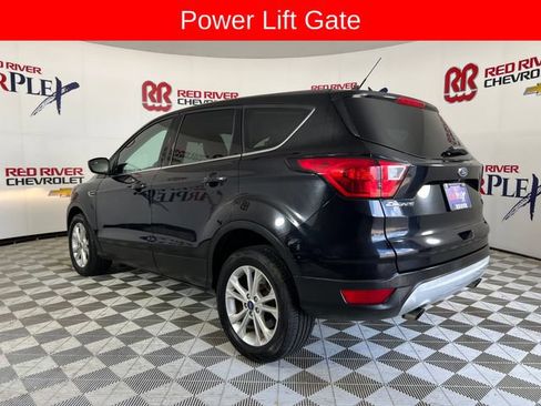 Used 2019 Ford Escape SE FWD image 6