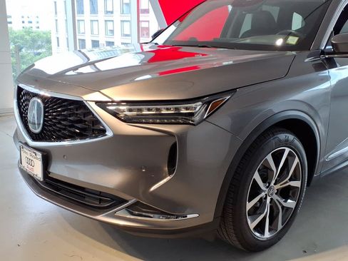 Used 2024 Acura MDX SH-AWD w/ Technology Package image 7