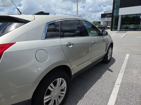 Used 2014 Cadillac SRX Luxury w/ Driver Awareness Package FWD image 2