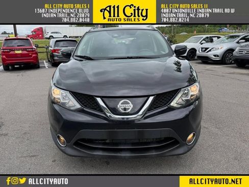 Used 2019 Nissan Rogue Sport SV w/ All-Weather Package AWD/4WD image 2