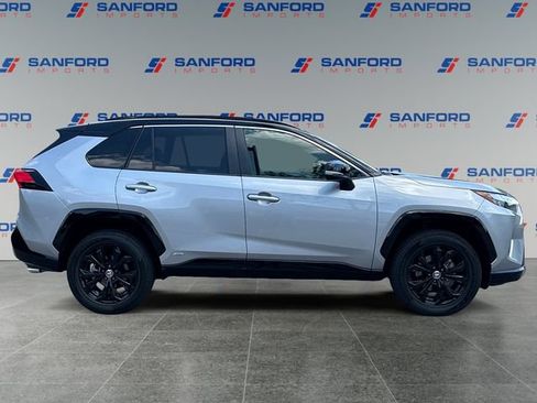 Used 2023 Toyota RAV4 XSE AWD/4WD image 6