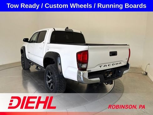 Used 2019 Toyota Tacoma SR5 RWD image 5