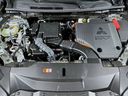 Used 2025 Mitsubishi Outlander SEL Black Edition image 30