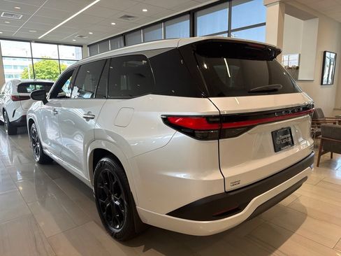 New 2026 Lexus TX 350 AWD image 2