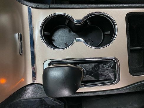 Used 2016 Jeep Grand Cherokee Laredo w/ Quick Order Package 23E image 26