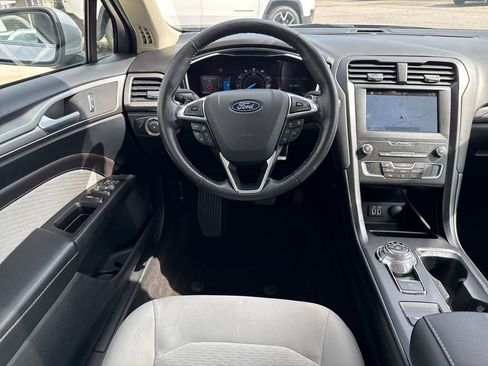 Used 2019 Ford Fusion SE w/ Equipment Group 151A image 21