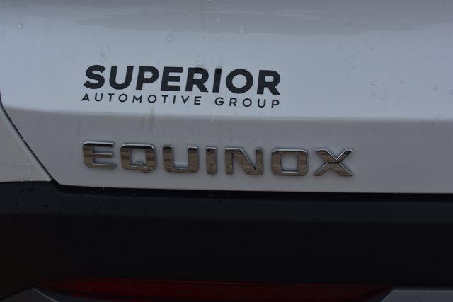 New 2027 Chevrolet Equinox LT w/ Safety and Technology Package FWD image 7