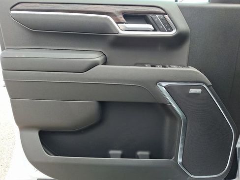New 2026 GMC Sierra 1500 SLT w/ SLT Convenience Package image 13