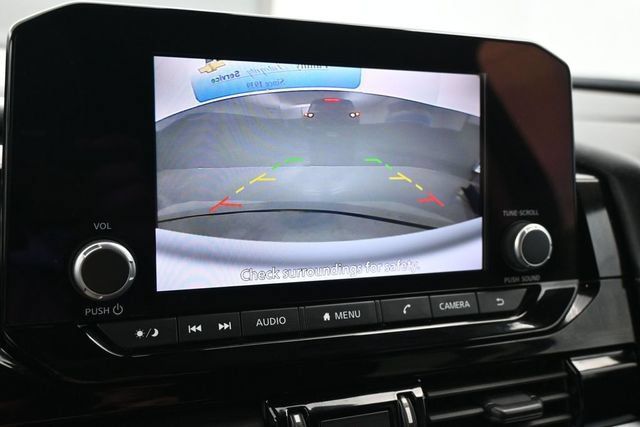 Used 2024 Nissan Pathfinder SV FWD image 15
