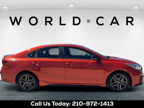 Used 2021 Kia Forte GT-Line w/ GT-Line Premium Package FWD image 8