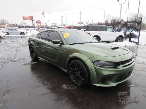 Used 2022 Dodge Charger Scat Pack image 3