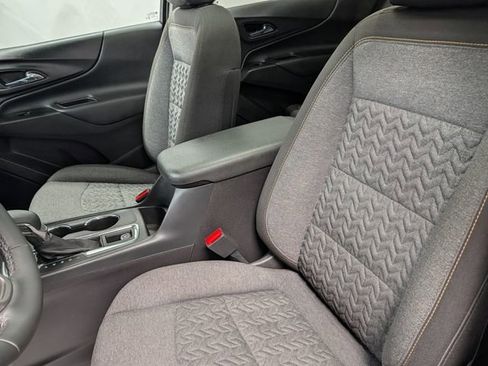 Certified 2024 Chevrolet Equinox LT image 10