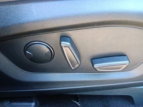 Used 2023 Ford Explorer XLT w/ Equipment Group 202A image 35