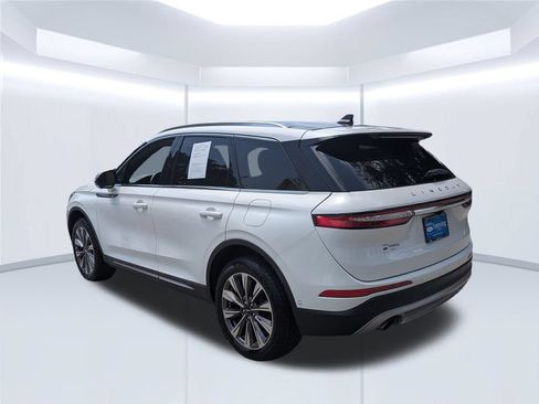 Used 2020 Lincoln Corsair Reserve w/ Equipment Group 201A FWD image 3