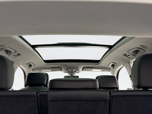 Used 2018 Audi Q5 2.0T Premium Plus w/ Premium Plus Package image 18