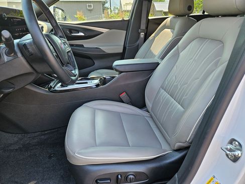 Used 2025 Buick Envista Avenir FWD image 19