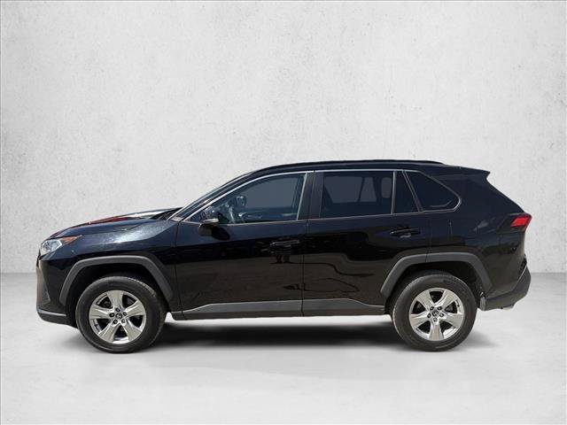 Used 2021 Toyota RAV4 XLE FWD image 2